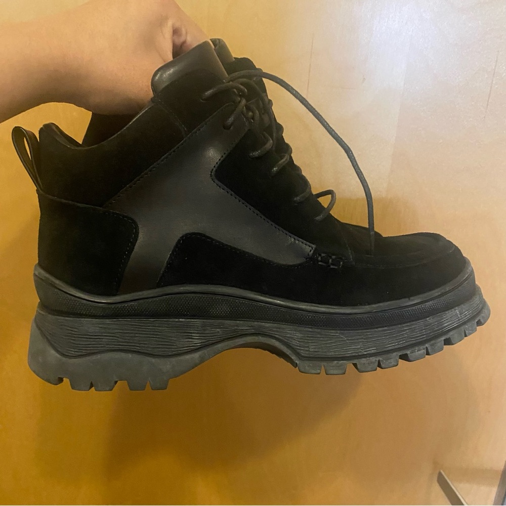 NWT STAUD Rocky Black Suede Leather Chunky Lug Sole Boots, 7
